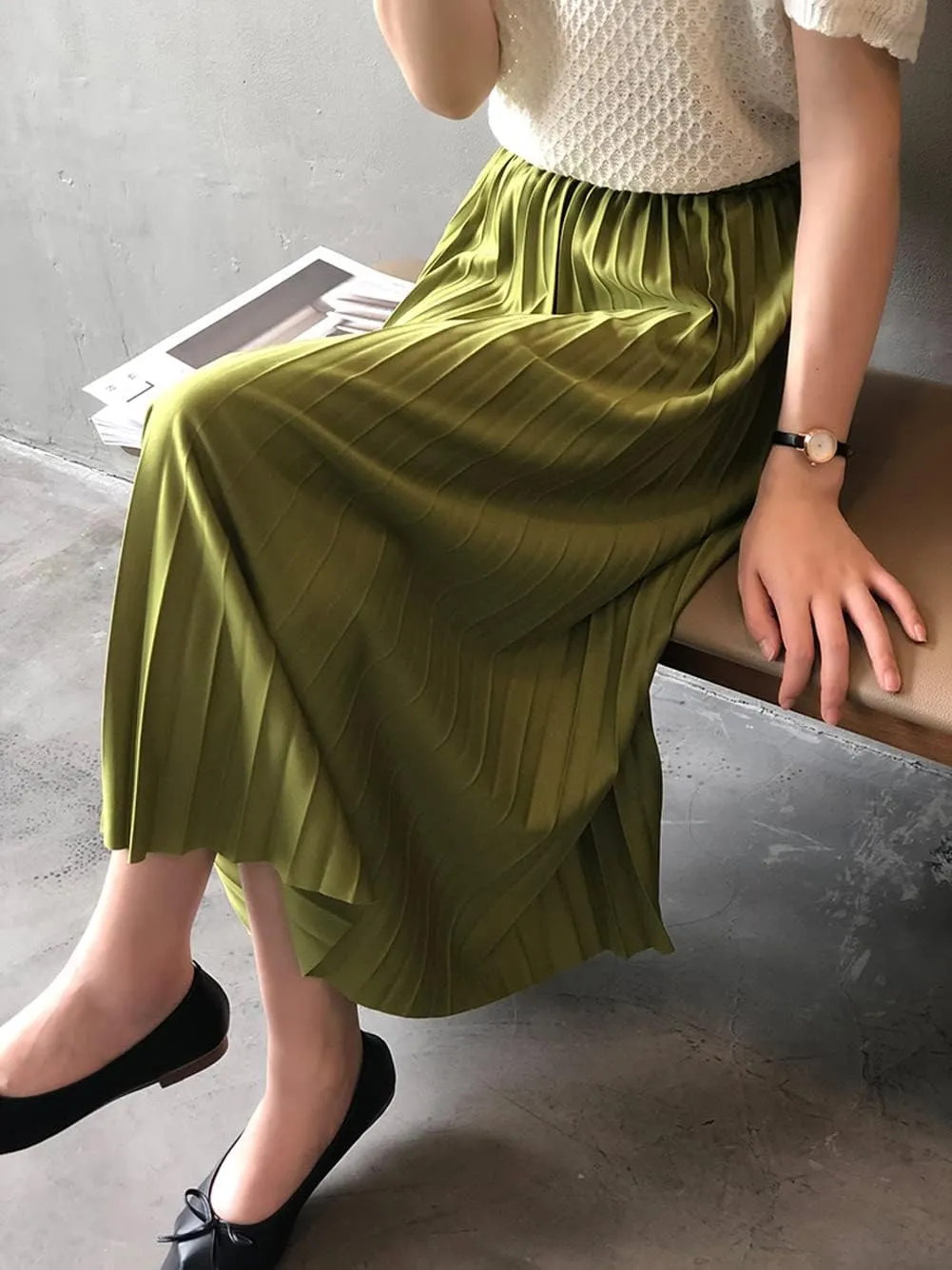 CHARTOU Women's Summer Elastic High Waist Pleated Accordion A-Line Midi Long Skirt
