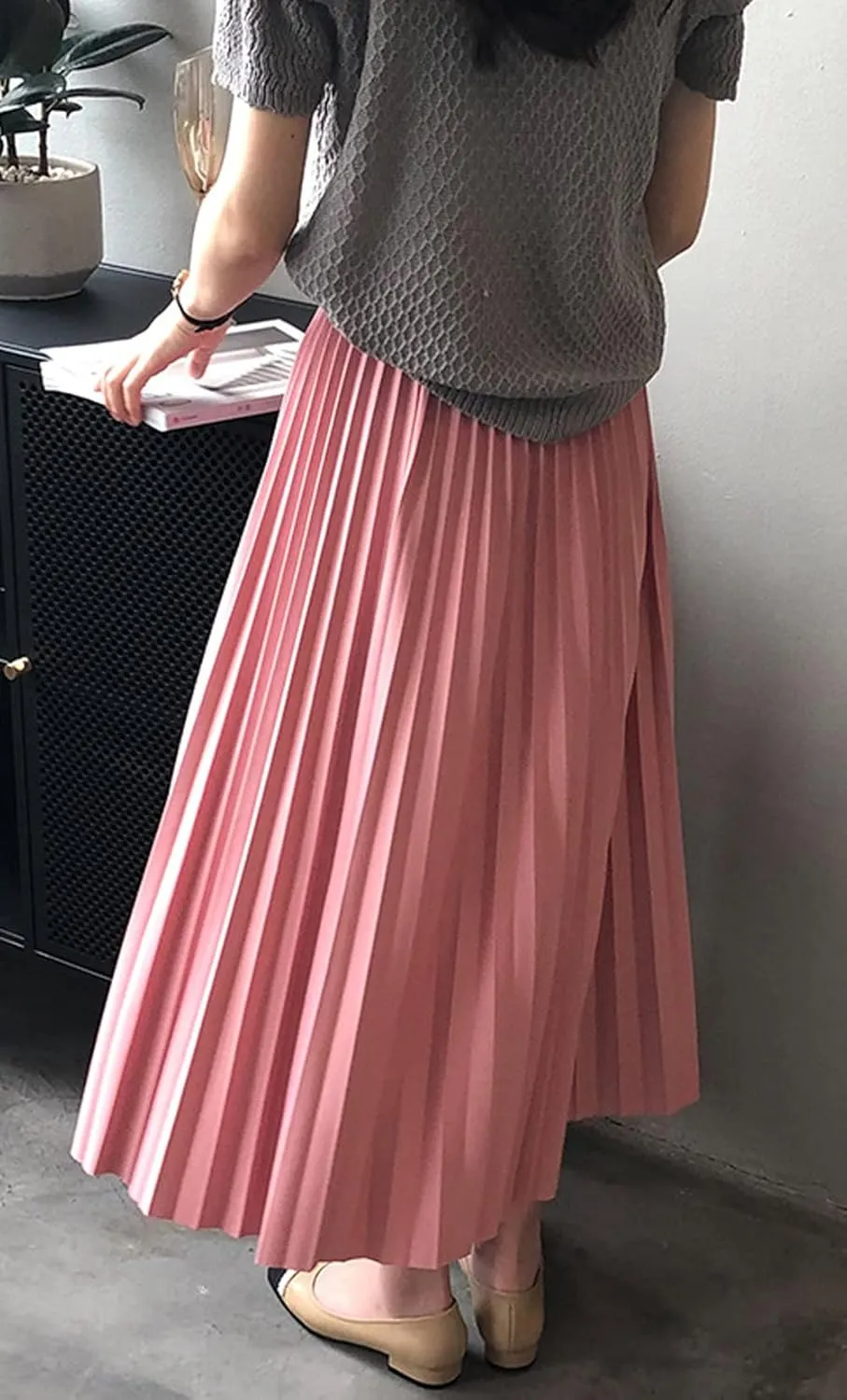 CHARTOU Women's Summer Elastic High Waist Pleated Accordion A-Line Midi Long Skirt