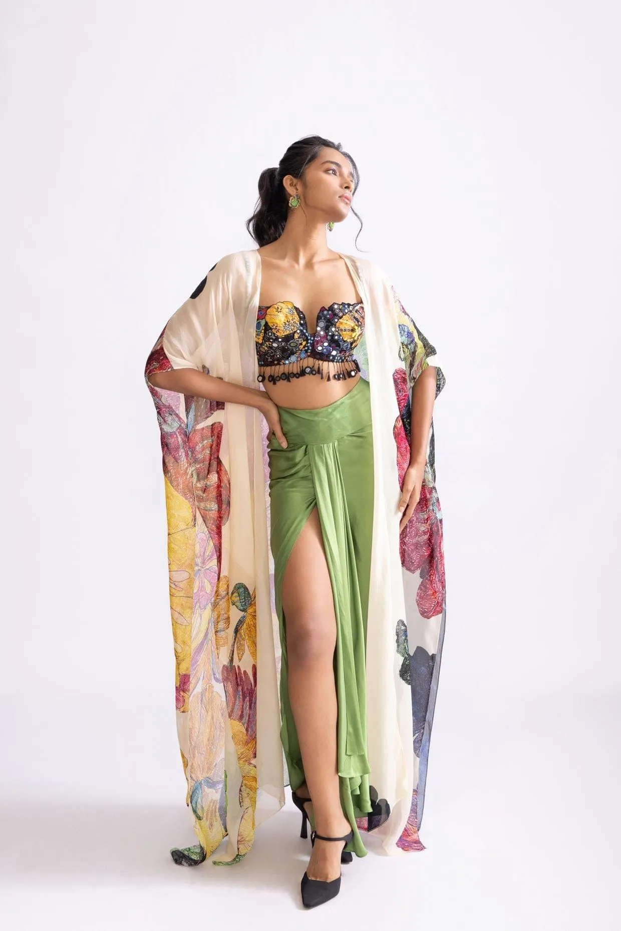 DOLLY CAPE