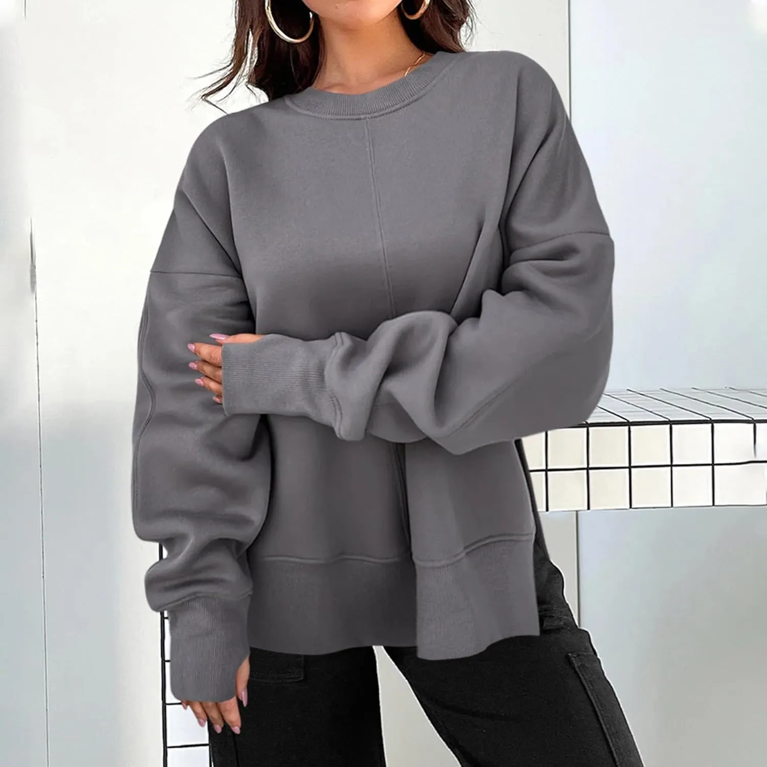 Oversized Sweatshirt for Women Loose Fit Drop Shoulder Split Hem Tops Thumb Hole Trendy Y2K Sweater Pullover