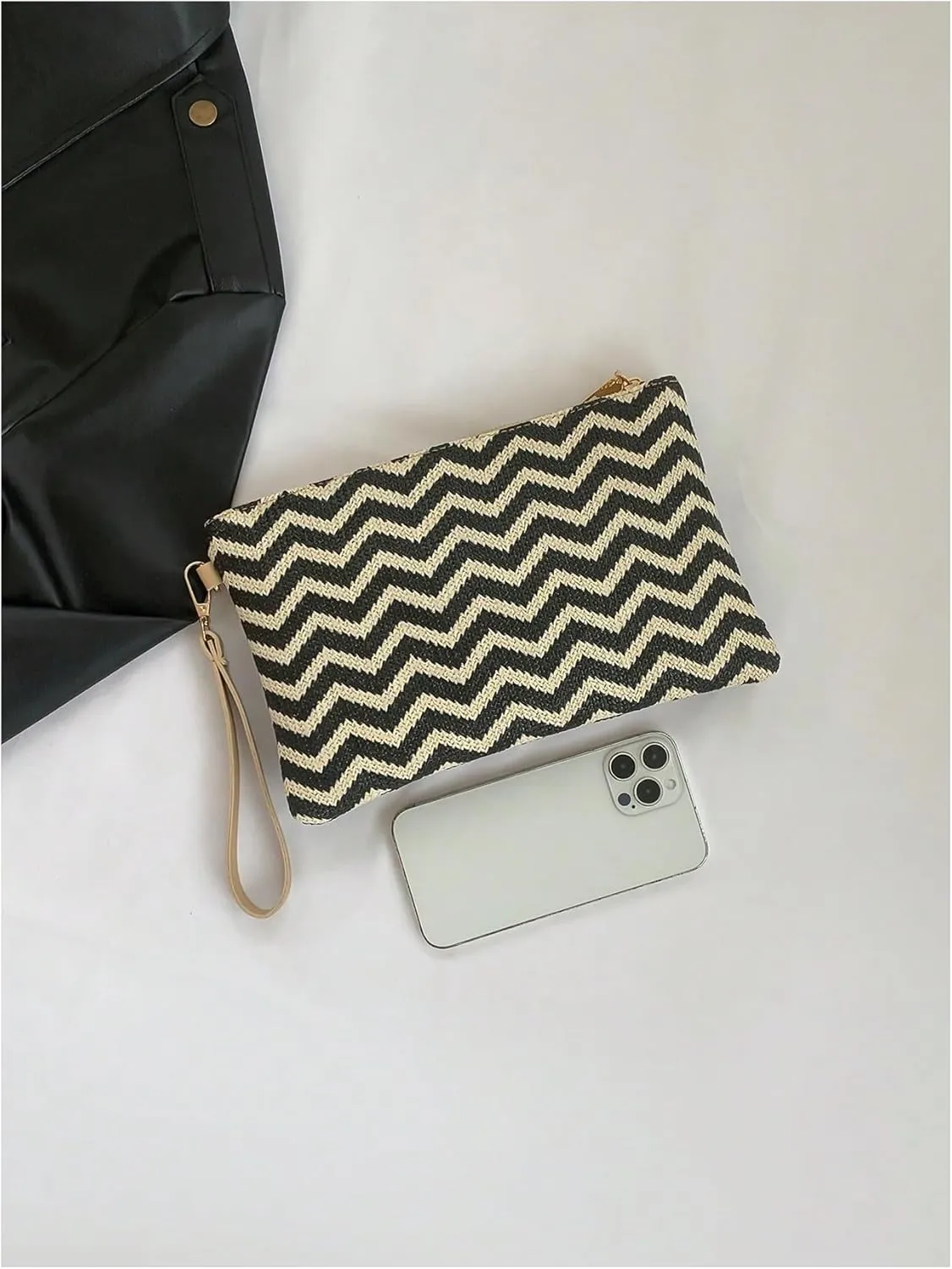 QWINEE Women's Striped Wristlet Wallets Color Block Zipper Clutch Handbags
