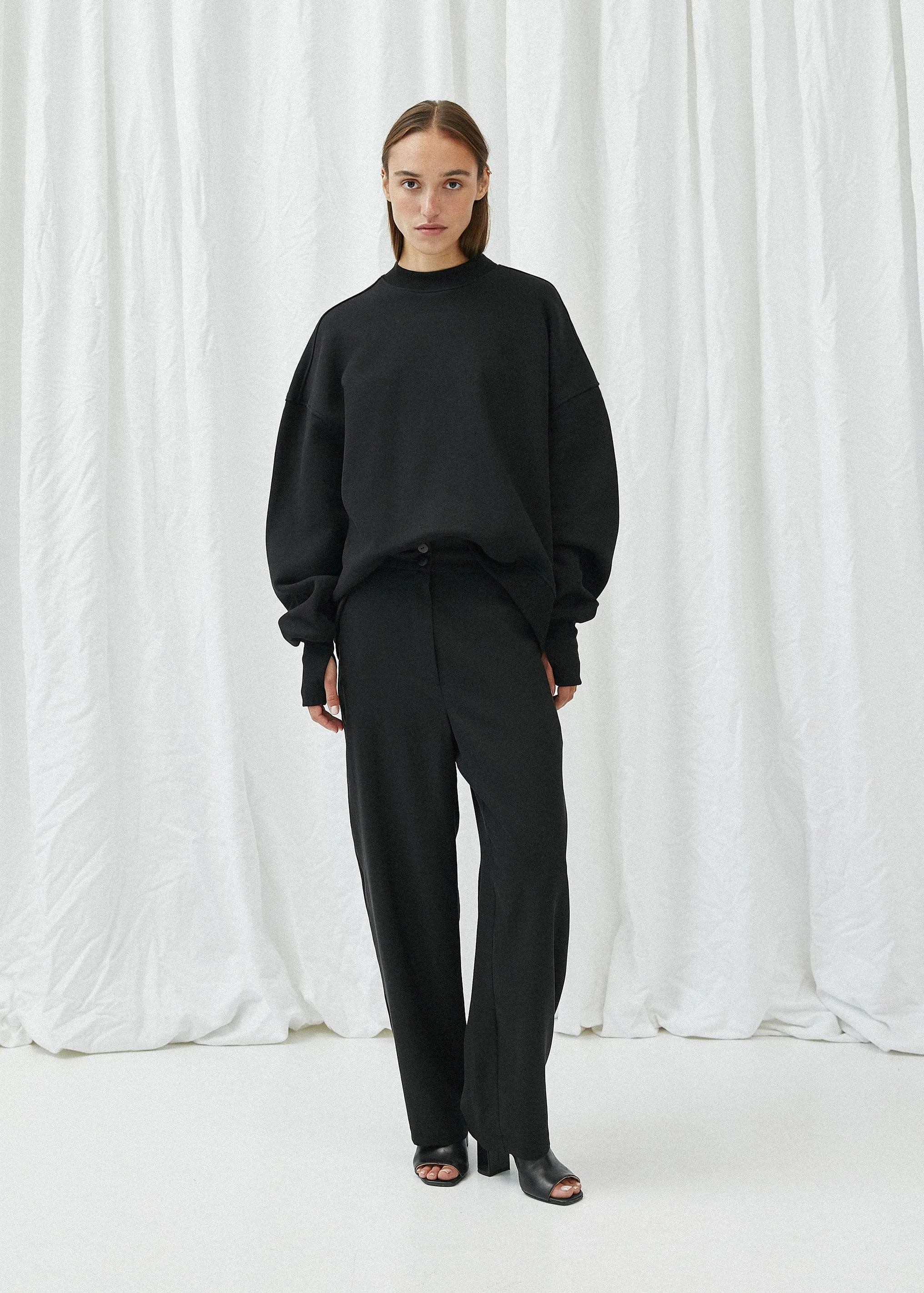 Skyla Pullover Black