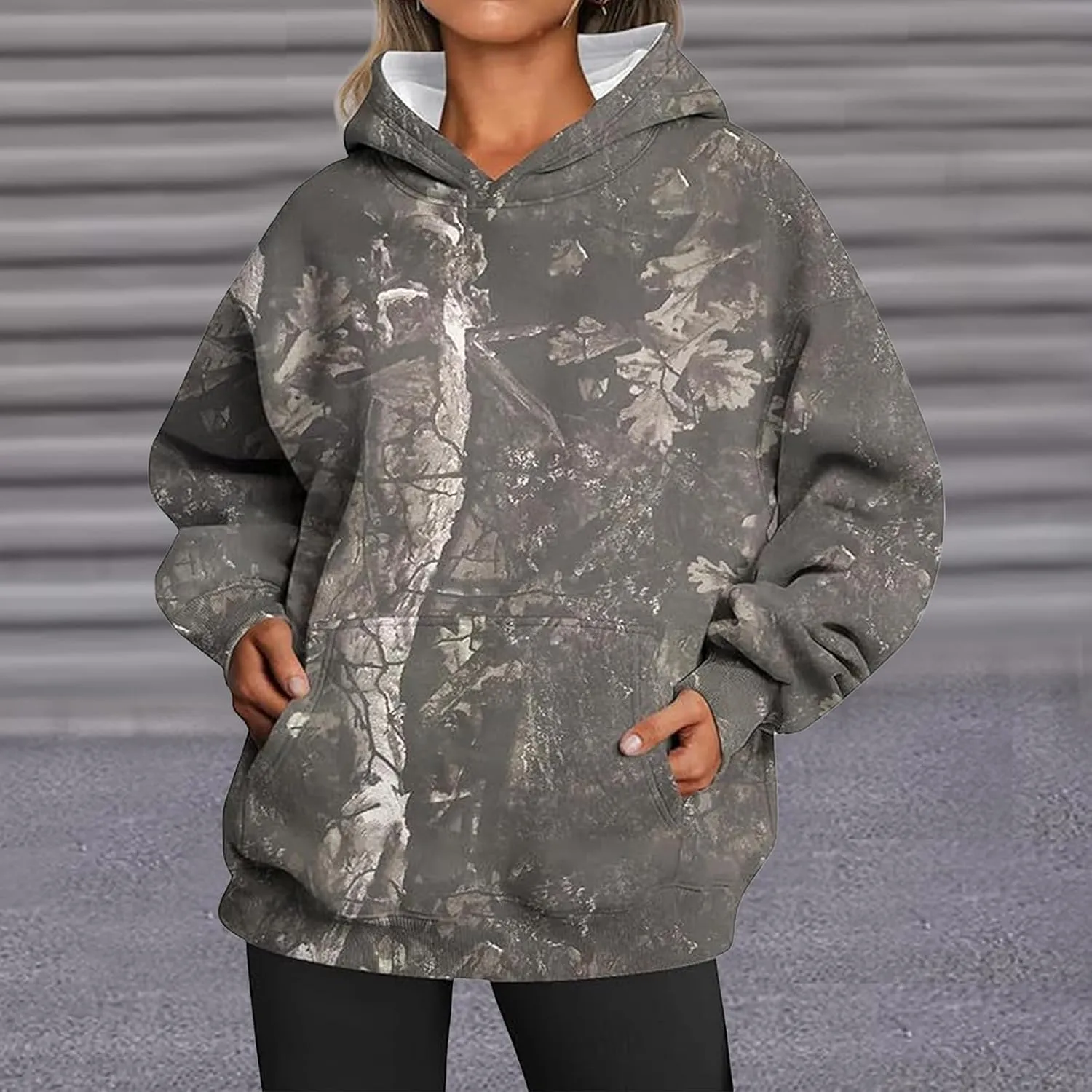 Womens Camo Hoodies Maple Leaf Print Oversized Hooded Sweatshirt Fleece Pullover Long Sleeve Sweatshirt with Pockets